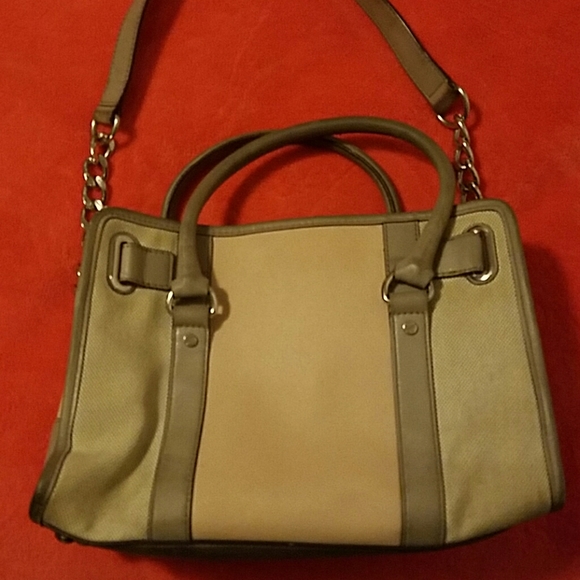 Purse - Picture 2 of 7